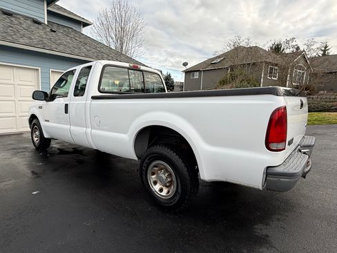 Used 2004 Ford F250 XLT image 10