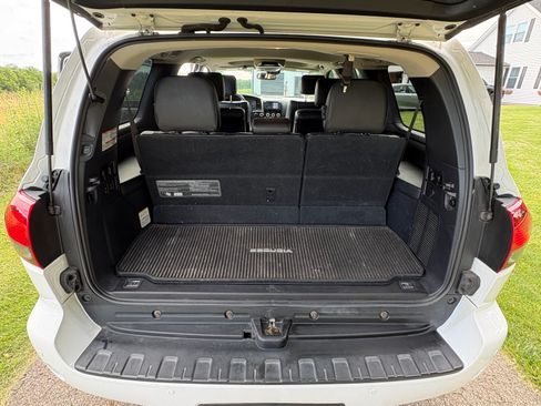 Used 2020 Toyota Sequoia TRD Pro AWD/4WD image 9