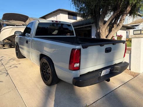 Used 2005 Chevrolet Silverado 1500 W/T RWD image 11
