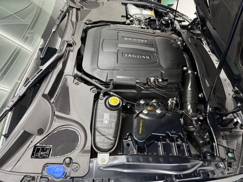 Used 2012 Jaguar XKR R image 19