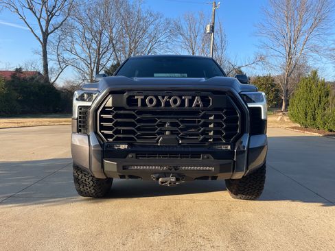 Used 2022 Toyota Tundra Platinum w/ Advanced Package image 2