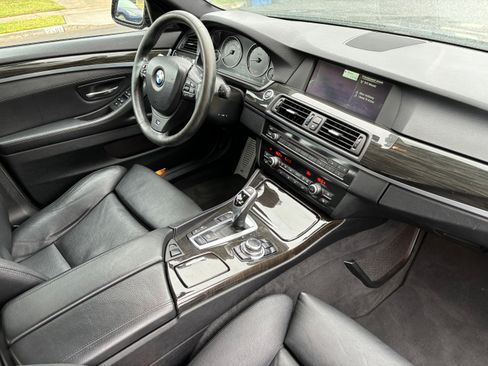 Used 2013 BMW 550i xDrive Sedan image 10