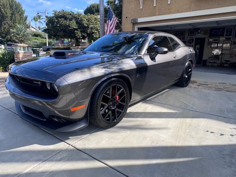 Used 2015 Dodge Challenger R/T Scat Pack RWD image 6