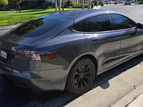 Used 2019 Tesla Model S Long Range image 5