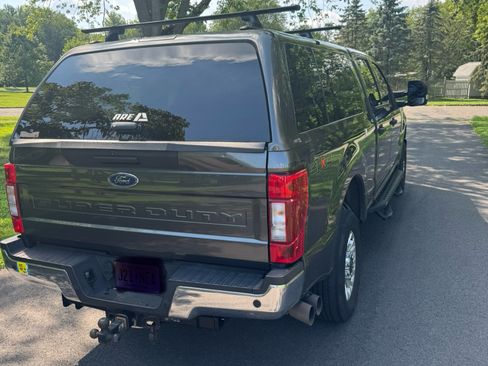 Used 2020 Ford F250 XLT w/ XLT Value Package image 5