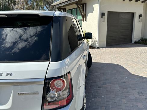 Used 2013 Land Rover Range Rover Sport HSE LUX image 11