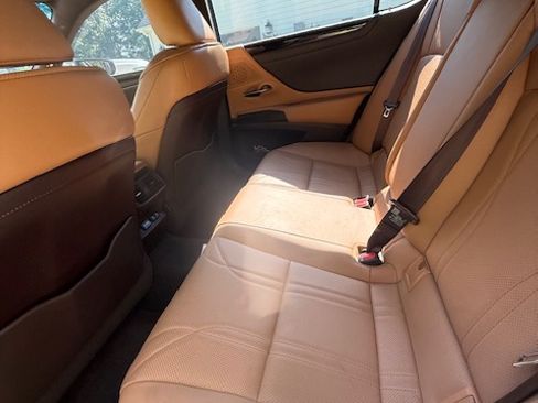 Used 2019 Lexus ES 350 w/ Accessory Package 2 FWD image 12