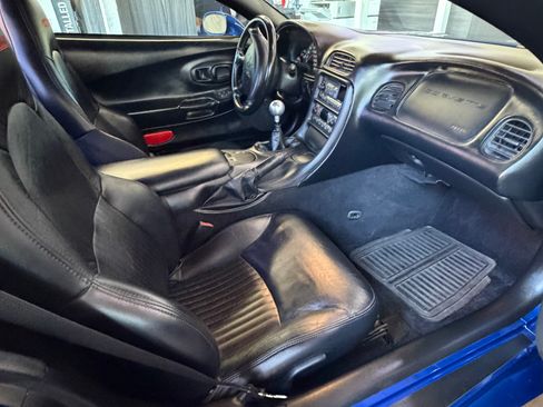 Used 2003 Chevrolet Corvette Z06 w/ Memory Package, 3 Drivers RWD image 5