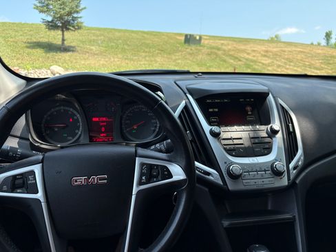 Used 2017 GMC Terrain SLE w/ Convenience Package AWD/4WD image 6