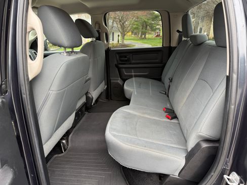Used 2014 RAM 1500 Express image 21