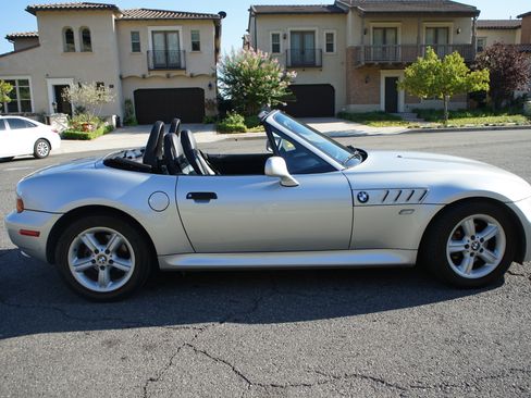 Used 2000 BMW Z3 2.5i image 5
