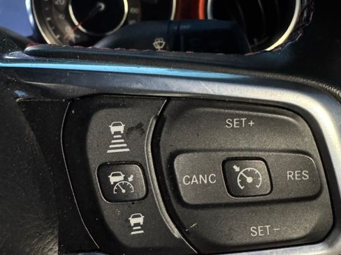 Used 2020 Jeep Gladiator Rubicon AWD/4WD image 13