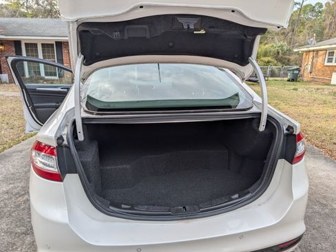 Used 2016 Ford Fusion Titanium image 26