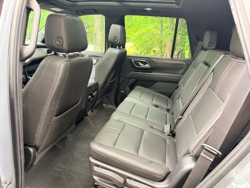 Used 2021 Chevrolet Tahoe RST w/ Luxury Package AWD/4WD image 11