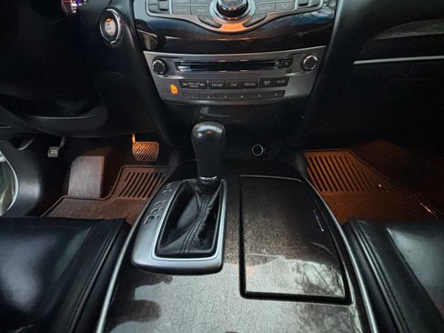 Used 2013 INFINITI JX35 FWD w/ Premium Pkg image 16