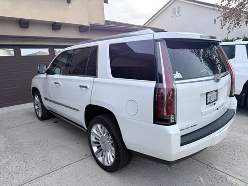 Used 2016 Cadillac Escalade Platinum image 5