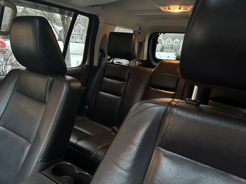 Used 2010 Ford Explorer XLT image 13