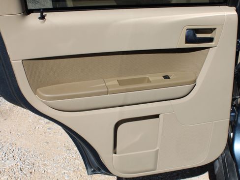 Used 2012 Ford Escape Limited image 15