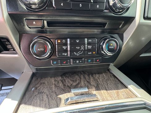 Used 2017 Ford F250 Lariat w/ Lariat Ultimate Package image 17