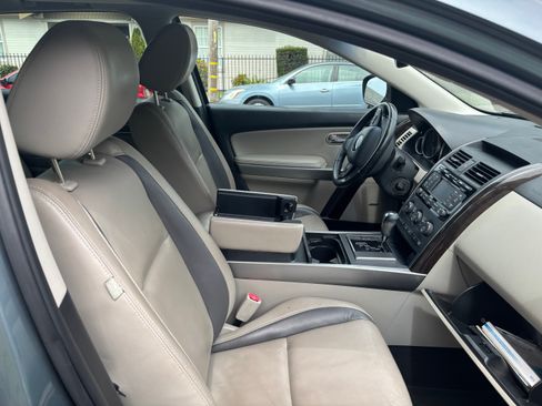 Used 2012 MAZDA CX-9 Grand Touring w/ Moonroof & Bose Audio Pkg image 10