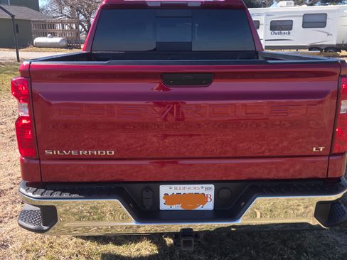 Used 2020 Chevrolet Silverado 1500 LT w/ All-Star Edition image 5