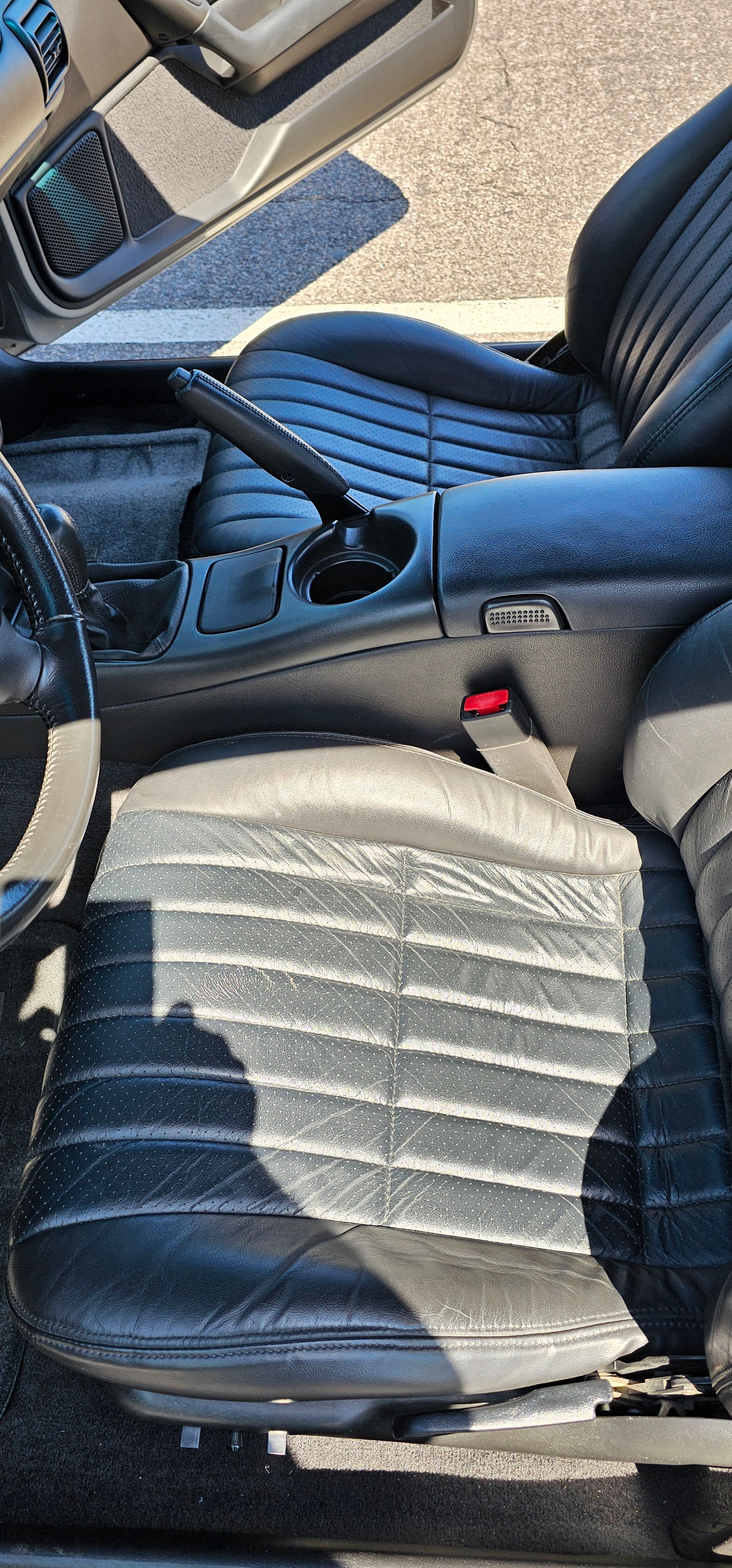 Used 2002 Chevrolet Camaro Z28 w/ SS Performance/Appearance Pkg RWD image 12