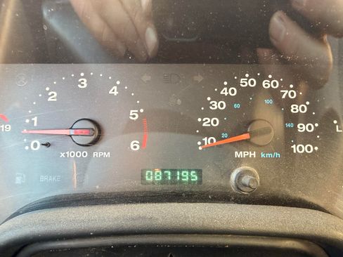 Used 2006 Jeep Wrangler X w/ Premium Audio Group image 13