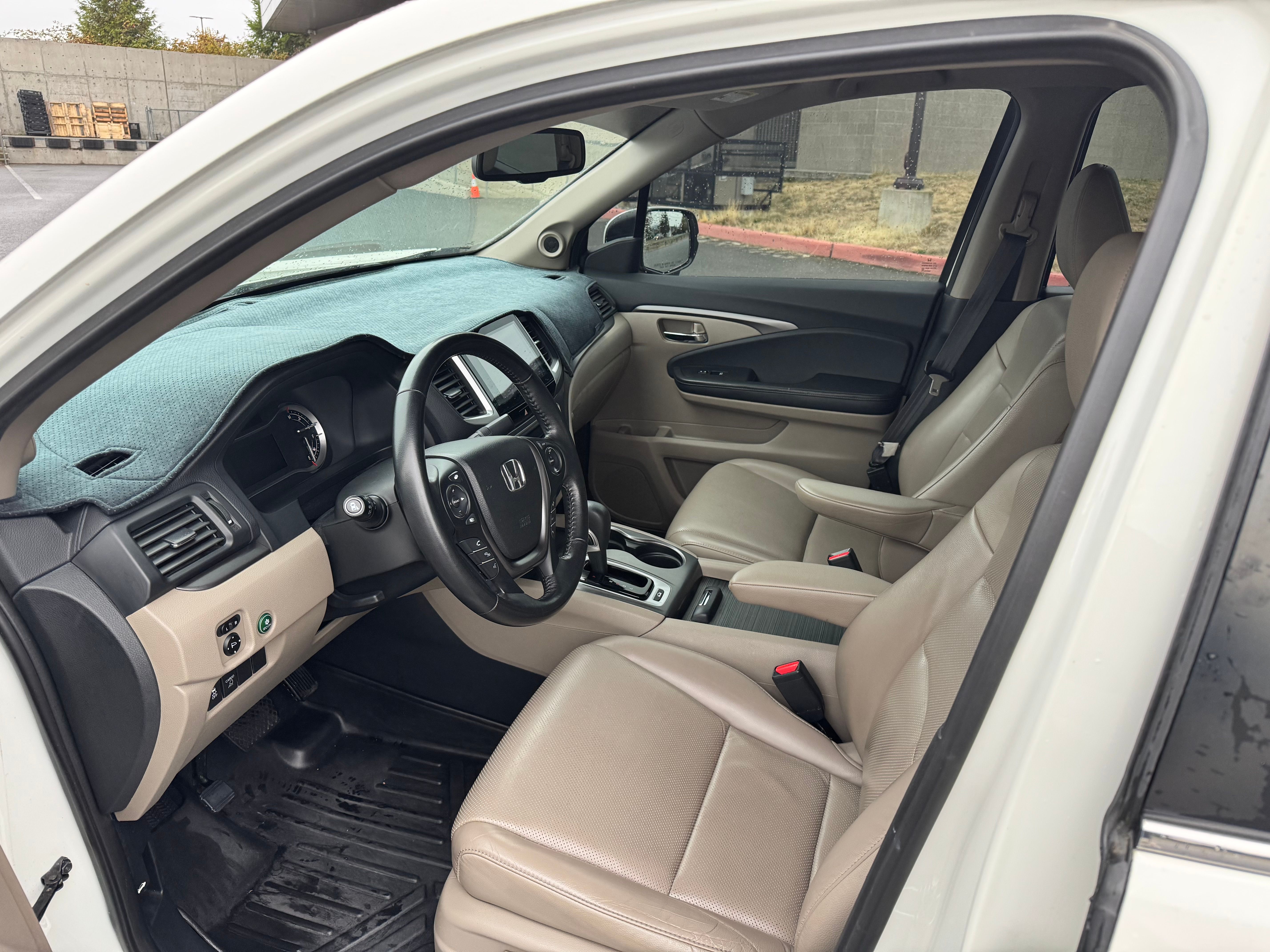 Used 2017 Honda Ridgeline RTL-T image 11