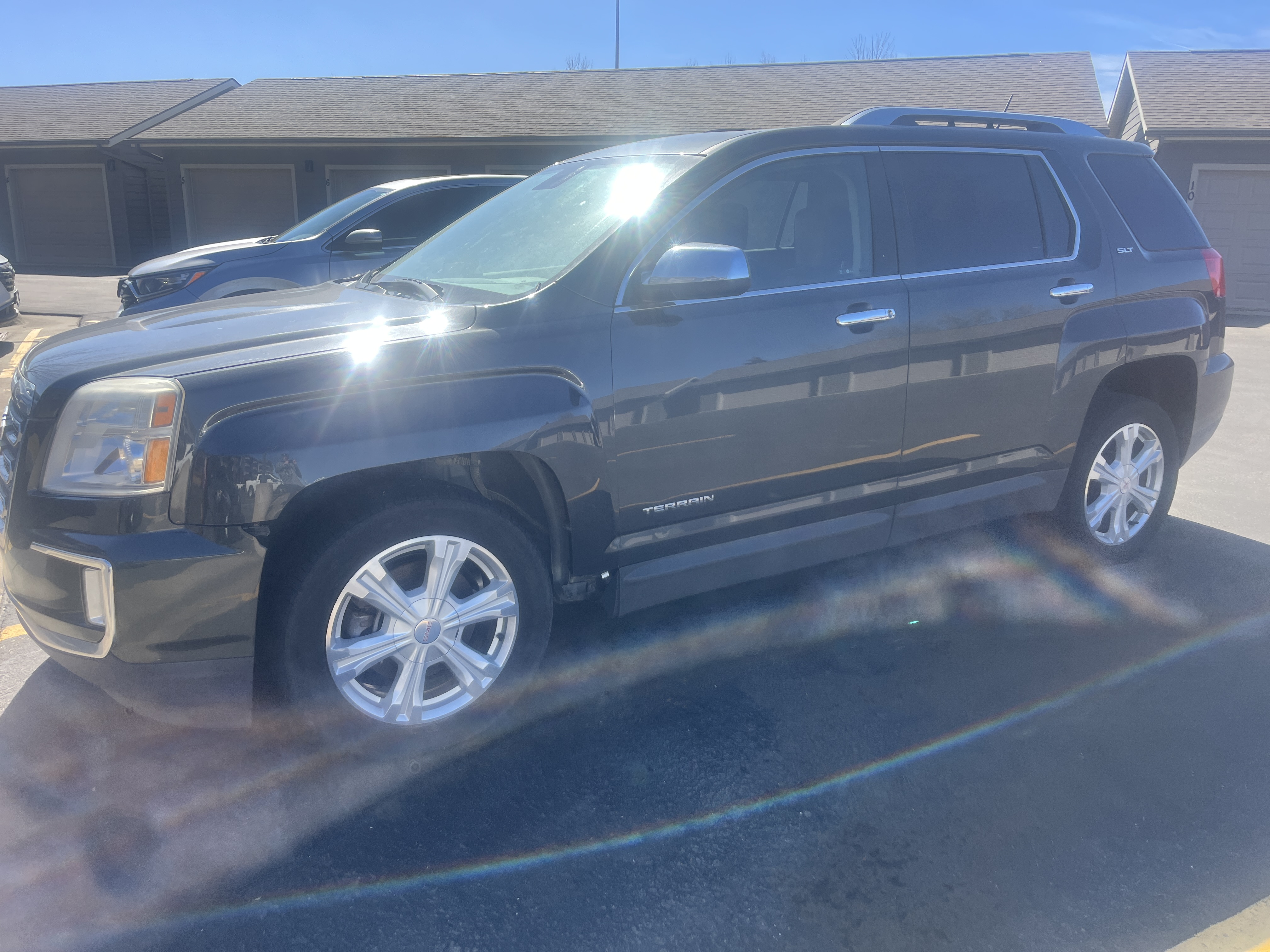 Used 2017 GMC Terrain SLT w/ Open Road Package FWD image 4