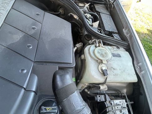Used 2001 Mercedes-Benz CLK 430 Coupe image 19