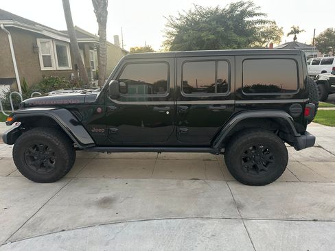 Used 2019 Jeep Wrangler Unlimited Rubicon image 1