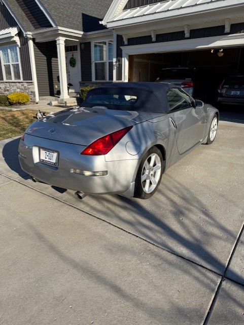 Used 2004 Nissan 350Z Touring RWD image 8