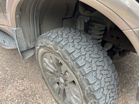 Used 2017 Nissan Titan Platinum Reserve image 11