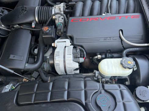 Used 2000 Chevrolet Corvette Coupe RWD image 24