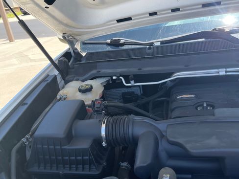 Used 2019 Chevrolet Colorado W/T w/ WT Convenience Package RWD image 17