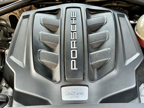 Used 2017 Porsche Macan GTS image 23