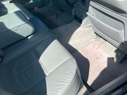 Used 2001 BMW 740iL image 6