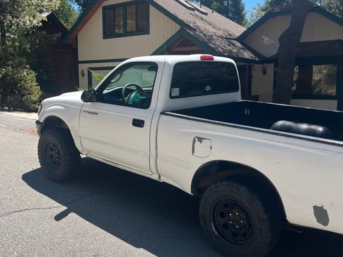 Used 2002 Toyota Tacoma 2WD Regular Cab w/ Enhancement Pkg image 8