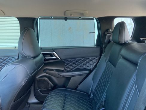 Used 2023 Mitsubishi Outlander SEL image 26