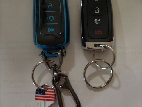 Used 2013 Ford Edge Limited FWD image 19