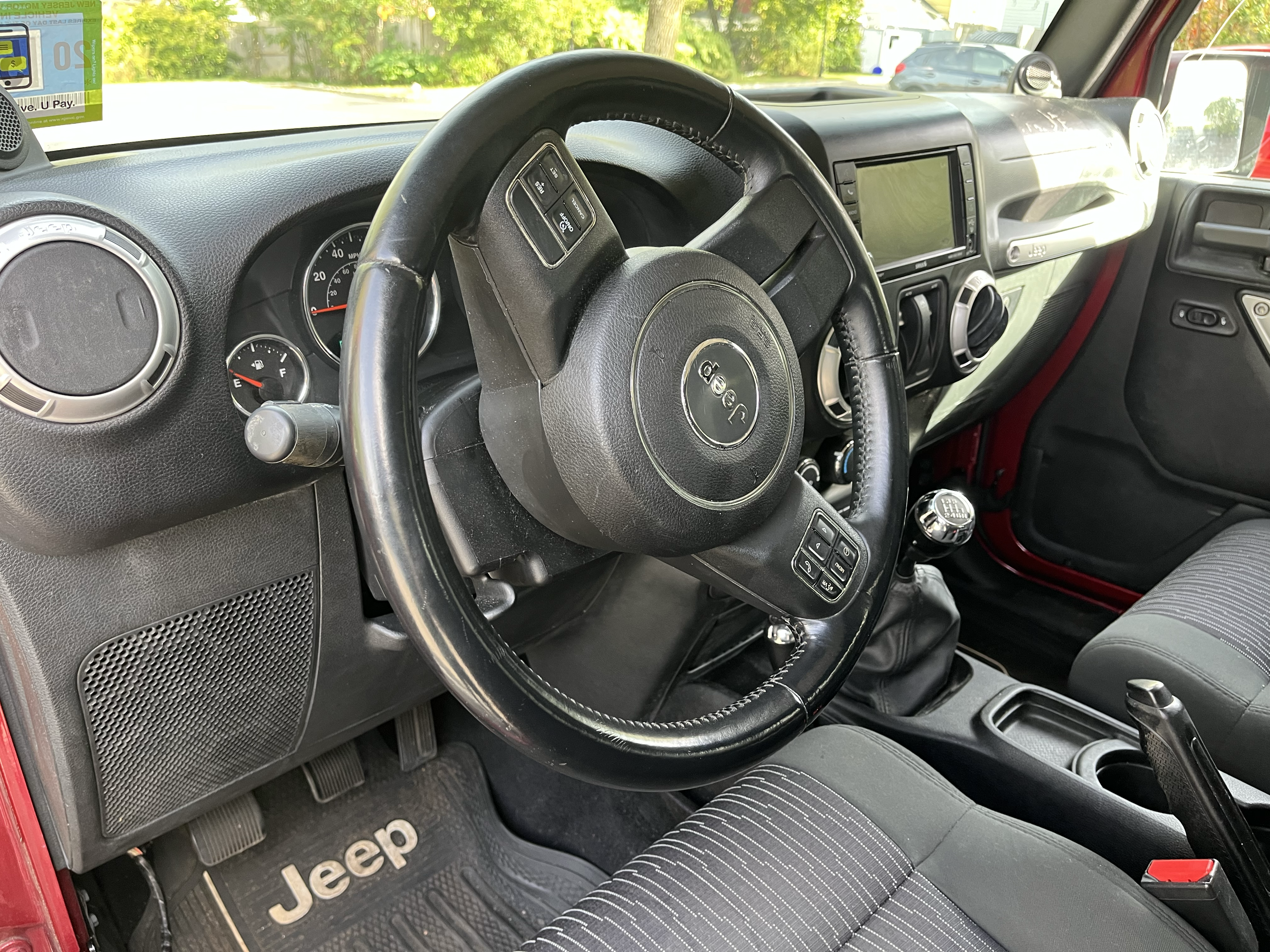 Used 2012 Jeep Wrangler Sahara w/ Connectivity Group AWD/4WD image 17