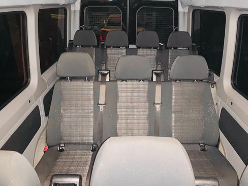 Used 2015 Freightliner Sprinter 2500 image 12