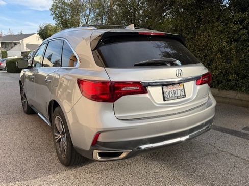 Used 2018 Acura MDX SH-AWD image 4