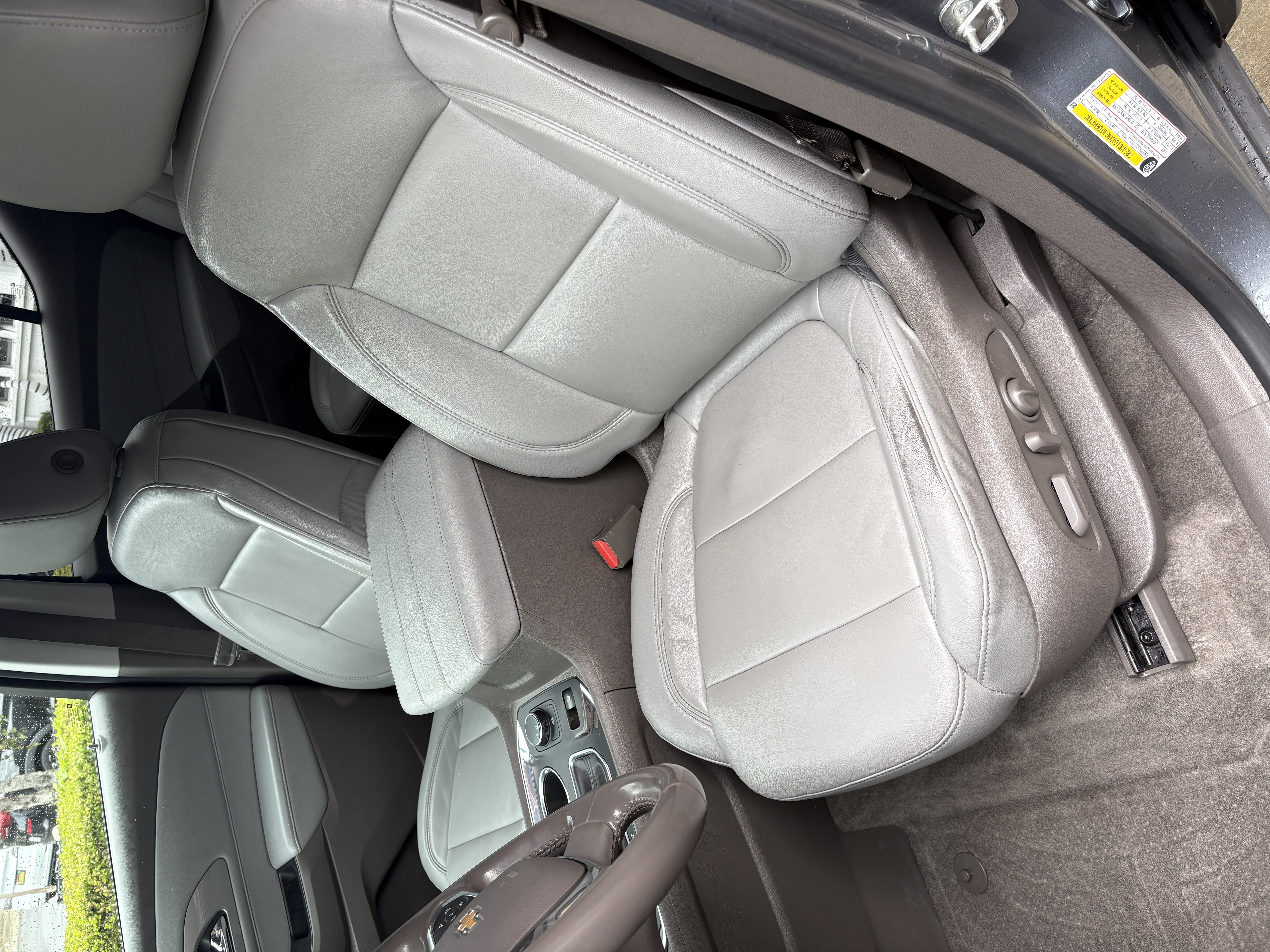 Used 2018 Chevrolet Traverse LT FWD image 12