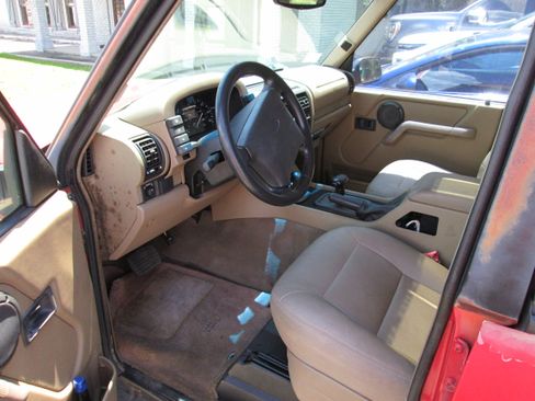 Used 1996 Land Rover Discovery SE AWD/4WD image 6