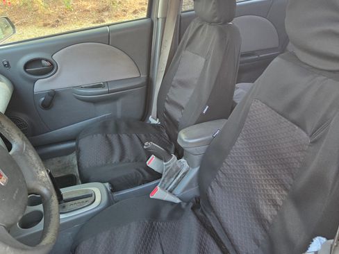 Used 2004 Saturn ION Level 2 image 12