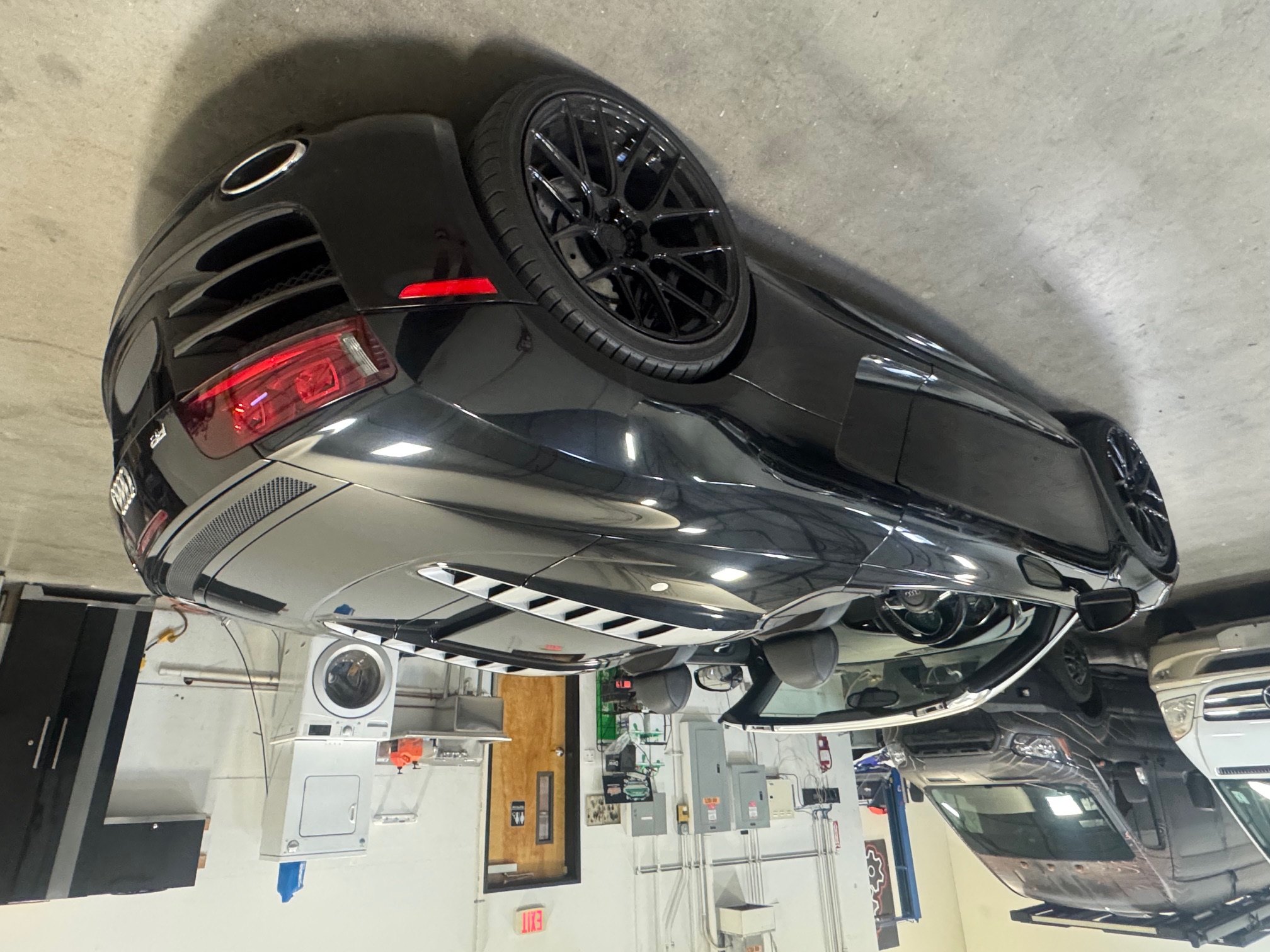 Used 2012 Audi R8 V10 AWD/4WD image 6