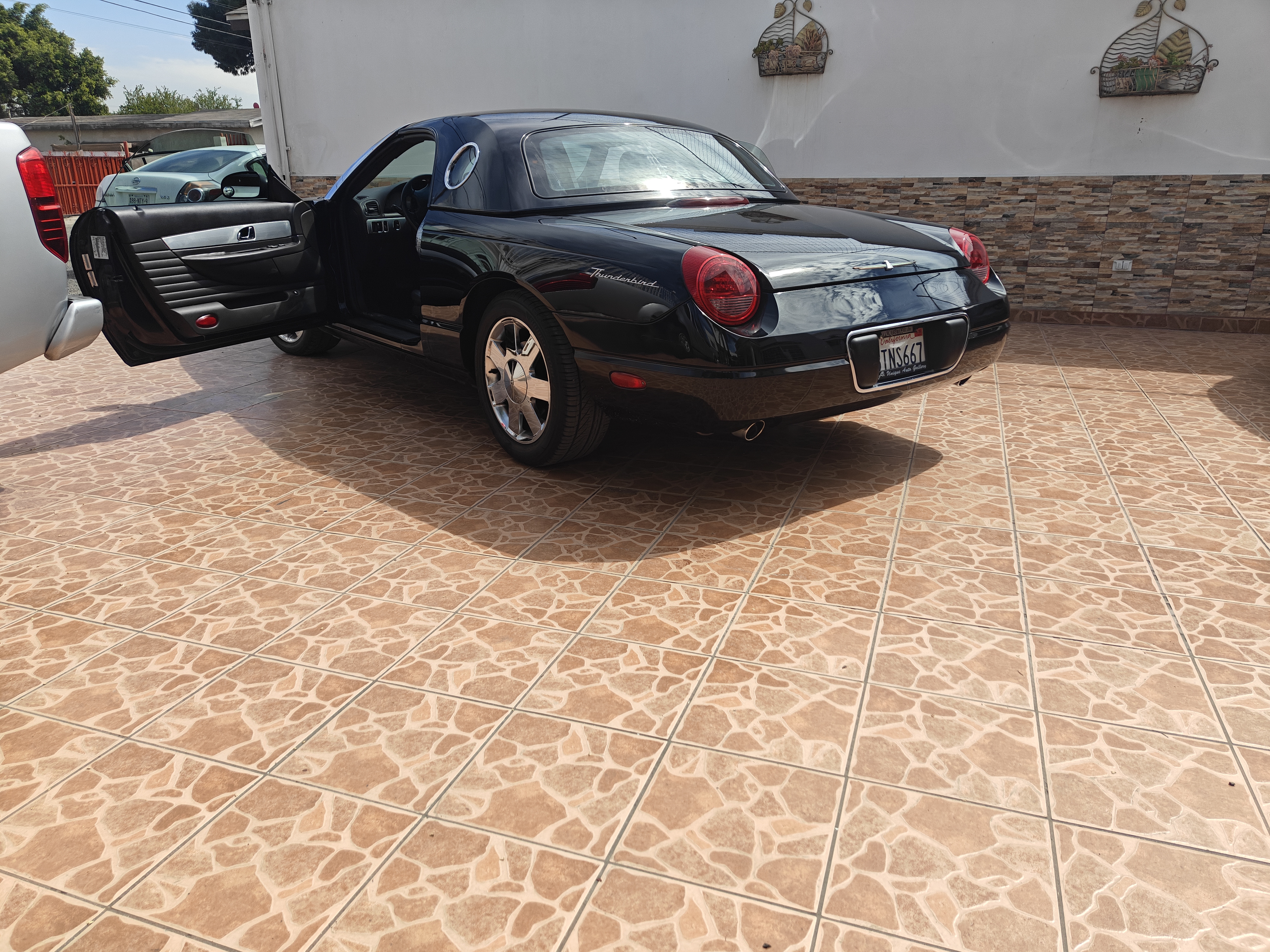 Used 2002 Ford Thunderbird RWD image 7