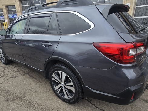 Used 2018 Subaru Outback 3.6R Limited image 4