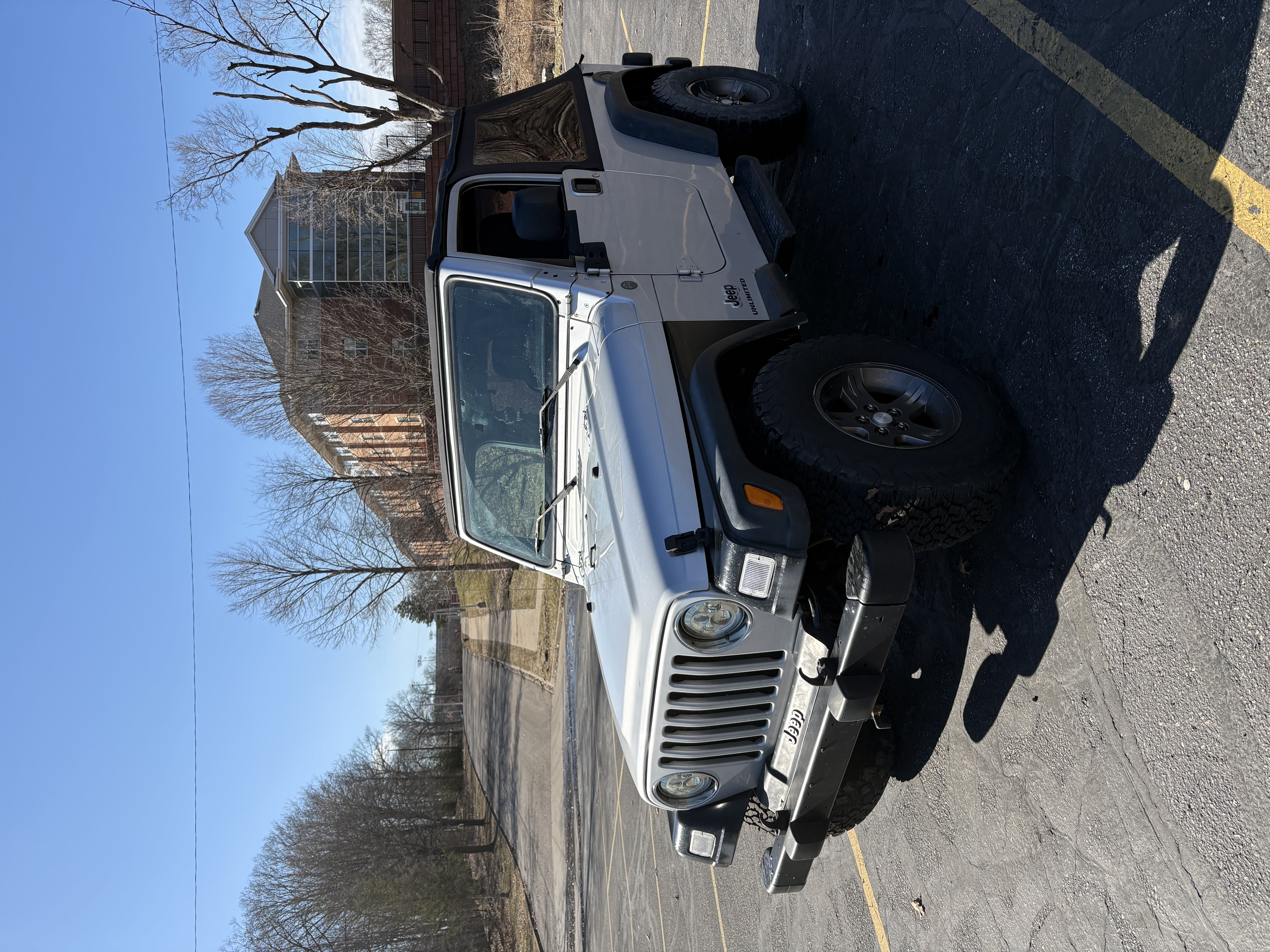 Used 2004 Jeep Wrangler 4WD image 1